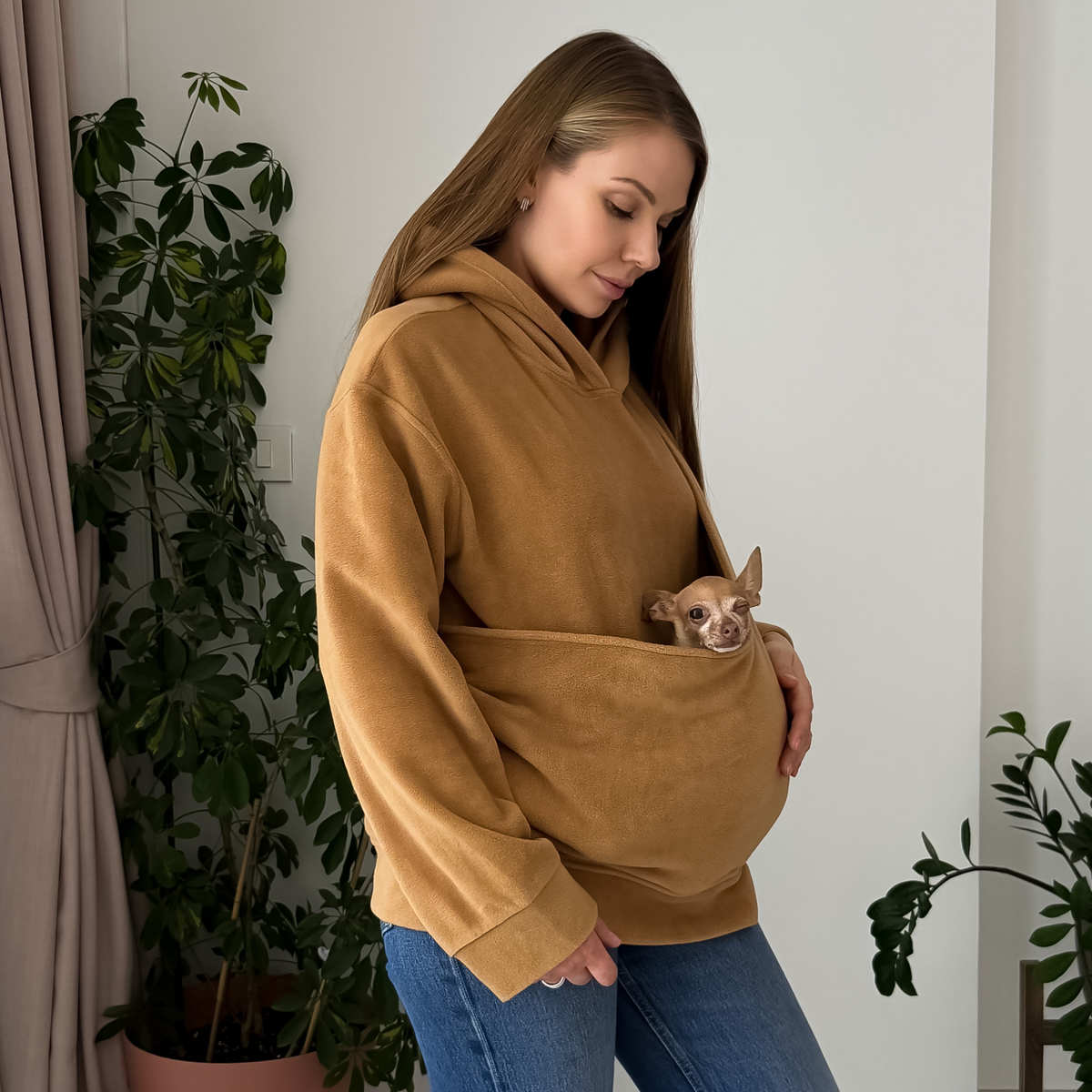 Caramel Fleece Pet Lover Sets – Hoodie, Sling, Blanket & Mat