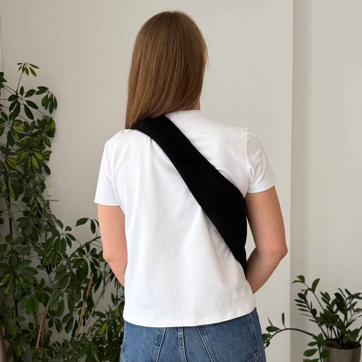 Fleece Pet Sling Carrier – Black – 2-15 lbs / 1-7 kg (Autumn/Winter)