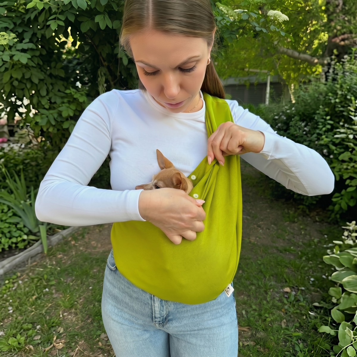 Security Dog Sling – Pistachio